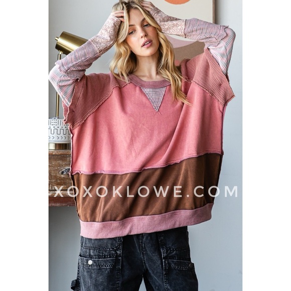 Oli & Hali All In The Cuff Mixed Print Washed Pullover in Pink Berry - Picture 5 of 10